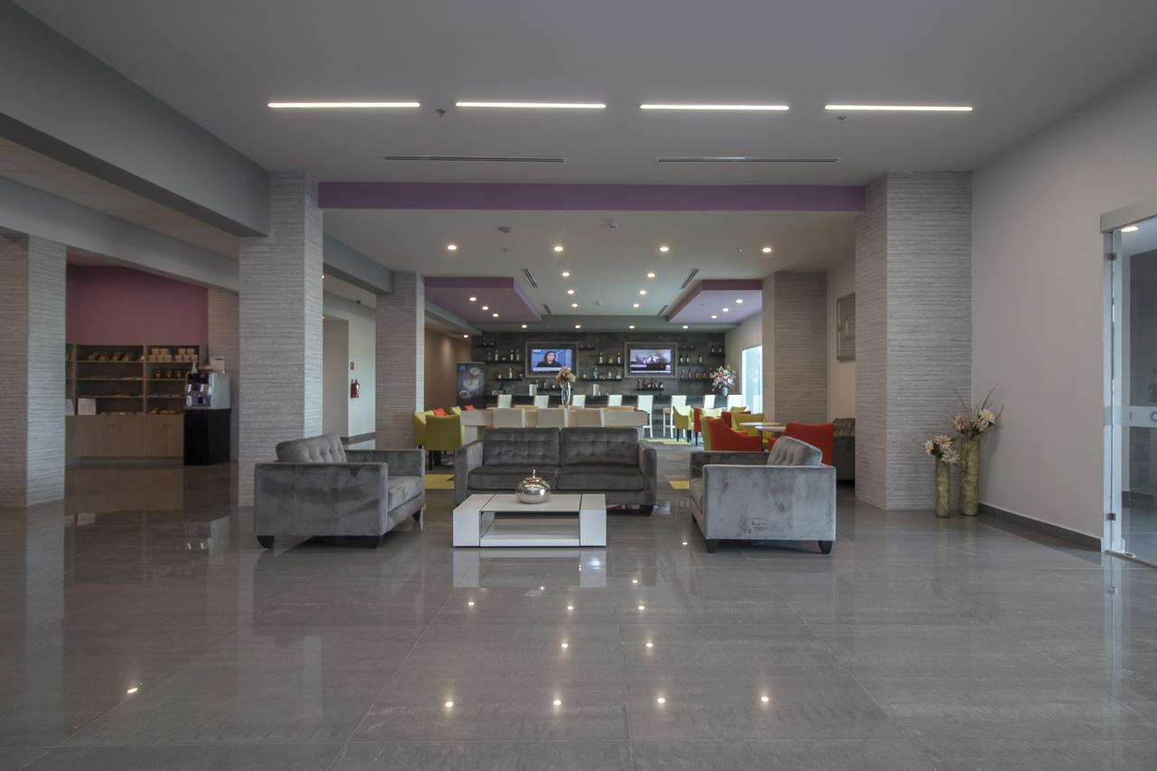 Chn Hotel Monterrey Aeropuerto, Trademark By Wyndham Apodaca Exterior foto